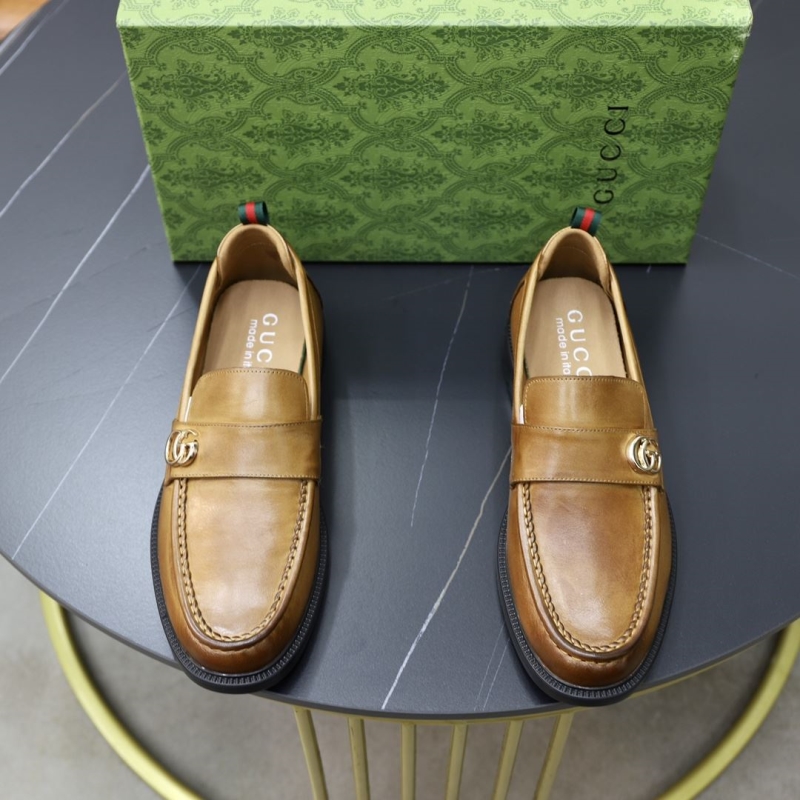 G*u*i leather shoes